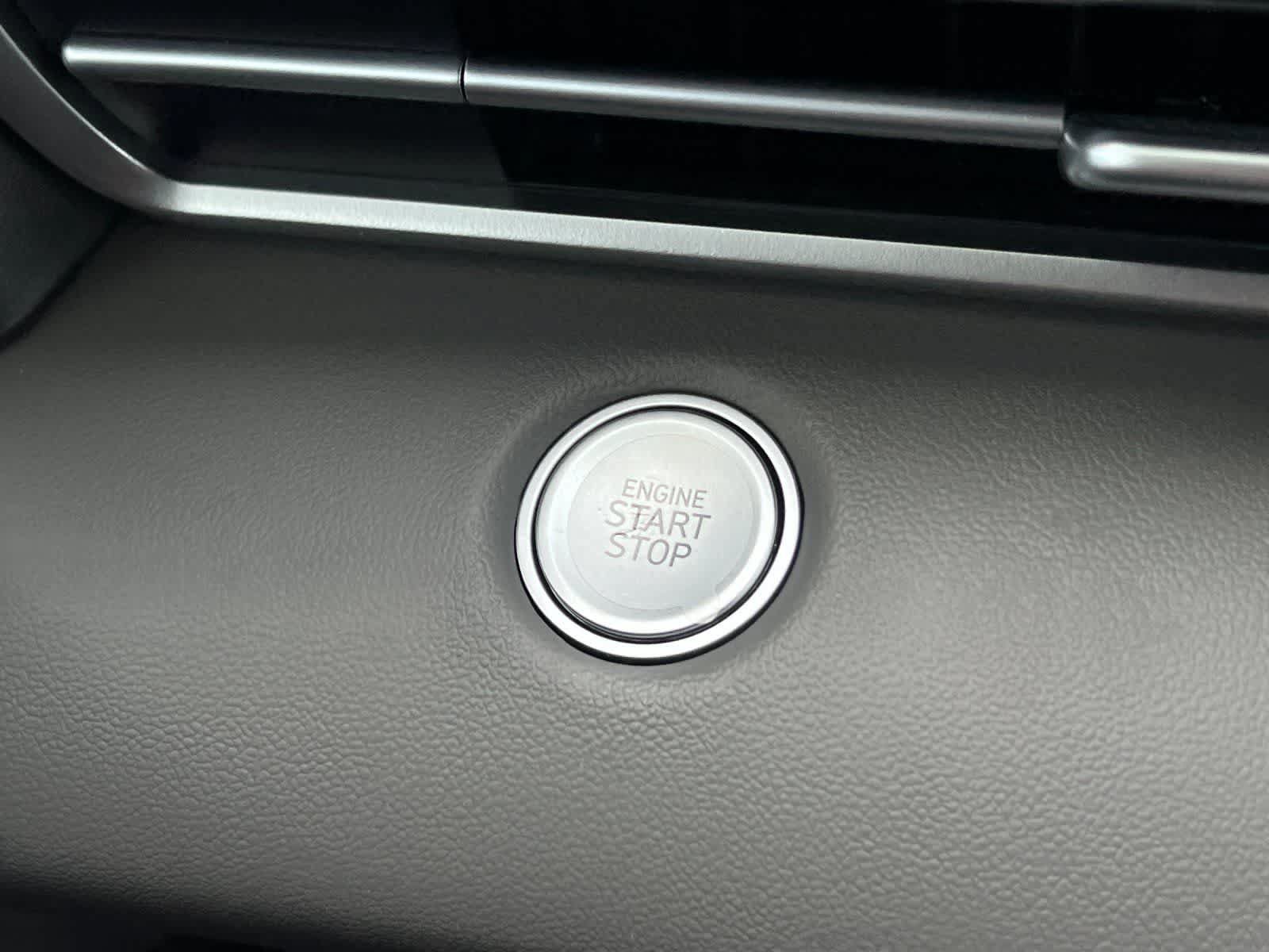 New 2026 Hyundai Elantra Hybrid FWD image 22
