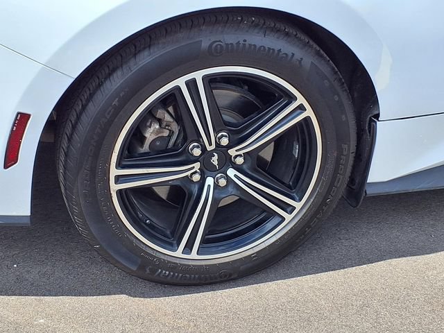 Used 2025 Ford Mustang Coupe RWD image 25