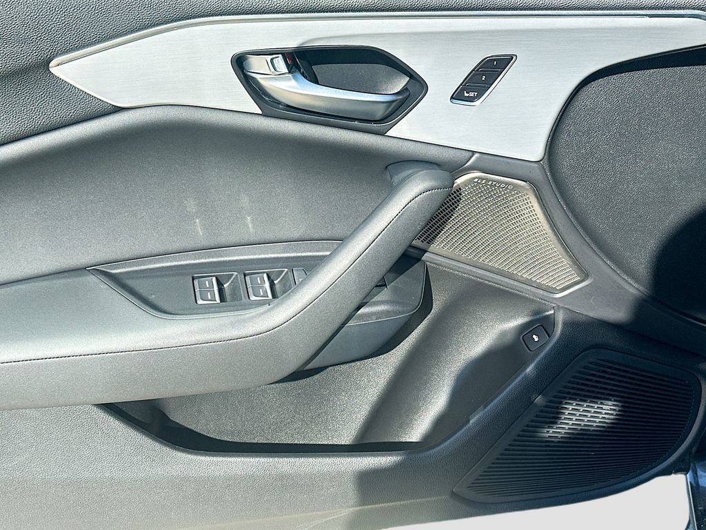 Used 2025 Acura TLX w/ Technology Package image 23