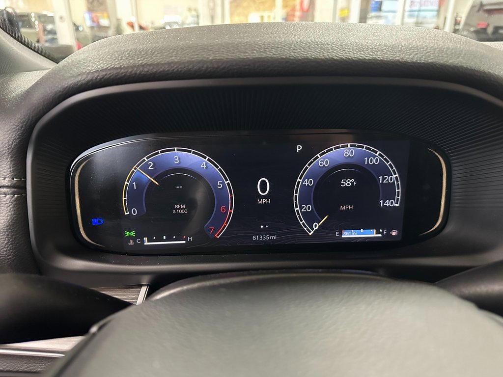 Certified 2024 Jeep Wagoneer L Series II w/ Flexible Seating Group image 17