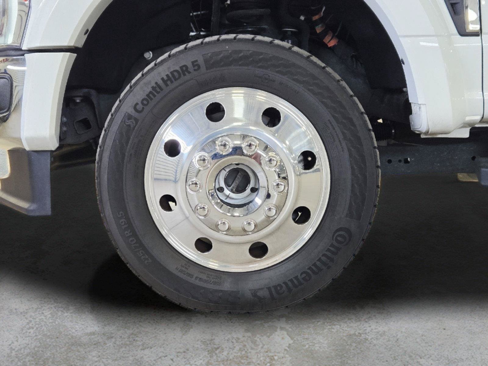 Used 2025 Ford F450 Lariat AWD/4WD image 9