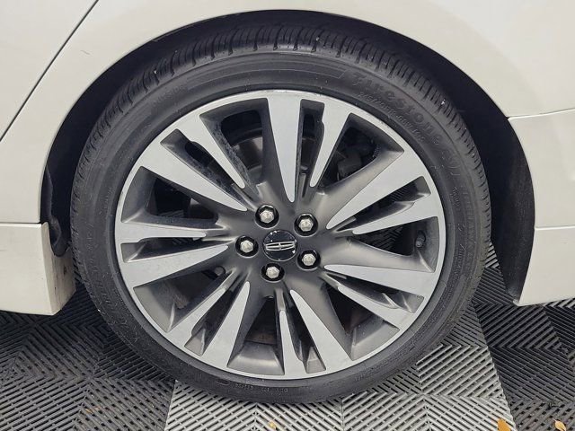 Used 2020 Lincoln MKZ Reserve w/ Elements Package image 10