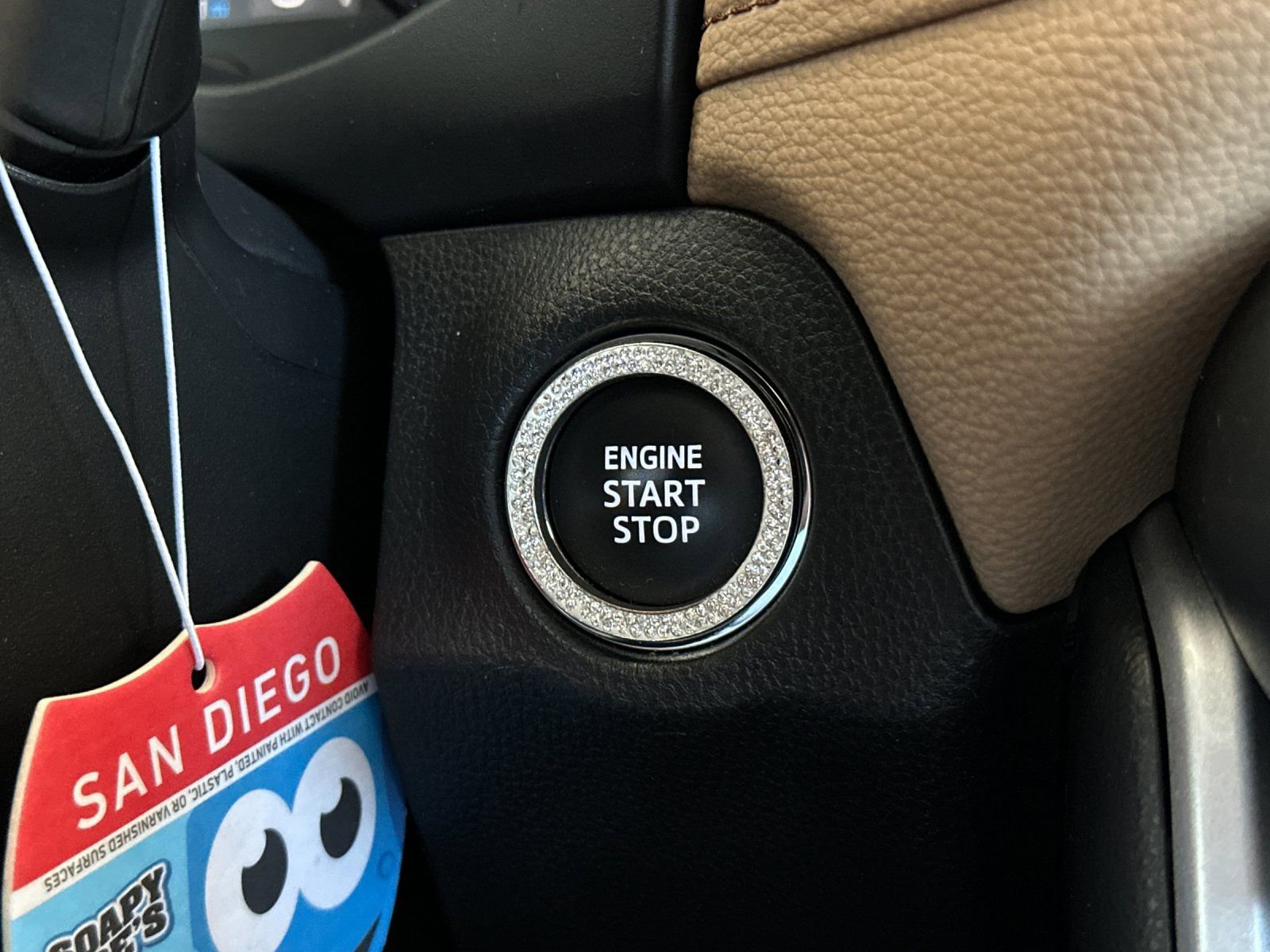 Used 2025 Toyota RAV4 XLE Premium image 21