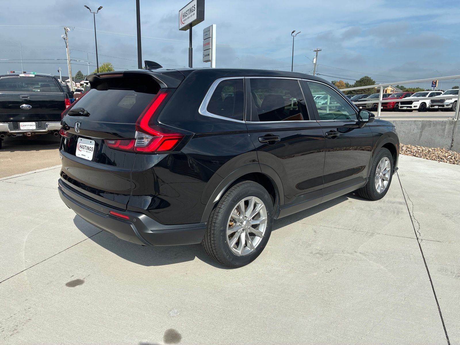 Used 2023 Honda CR-V EX-L image 7