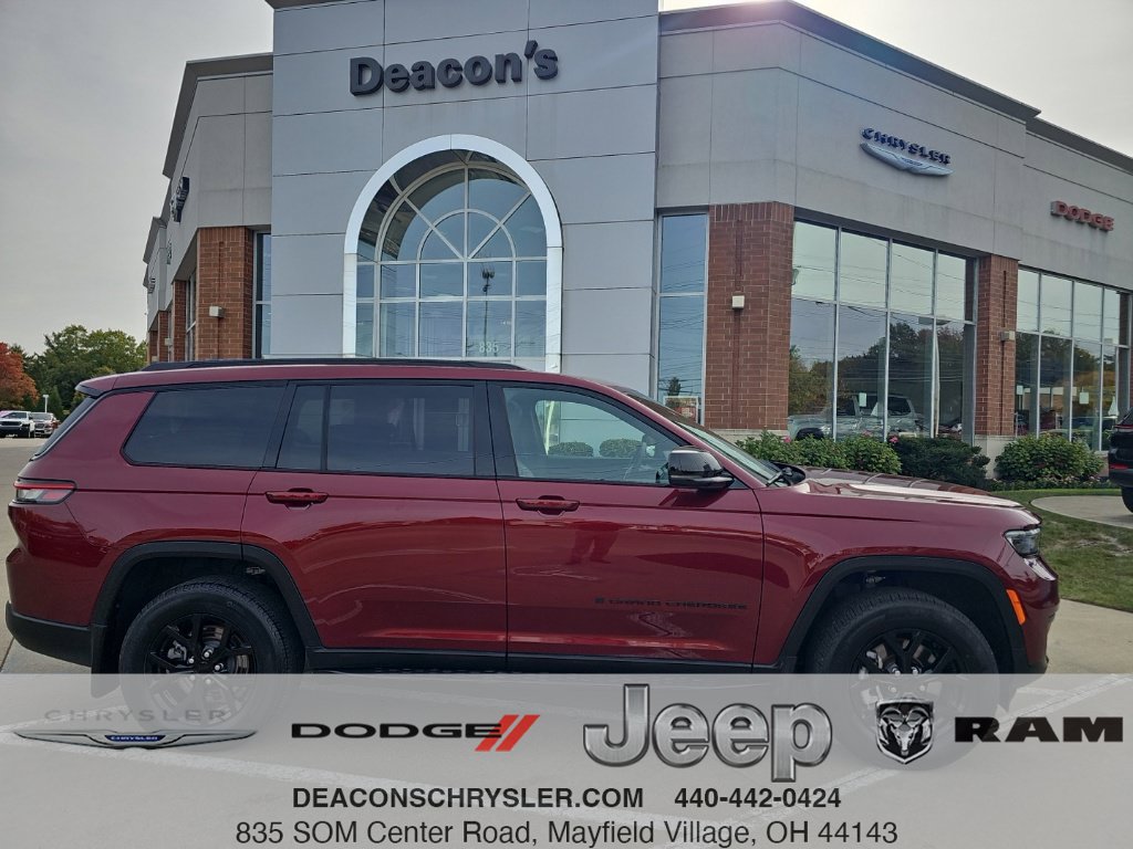 Certified 2025 Jeep Grand Cherokee L Altitude AWD/4WD image 1