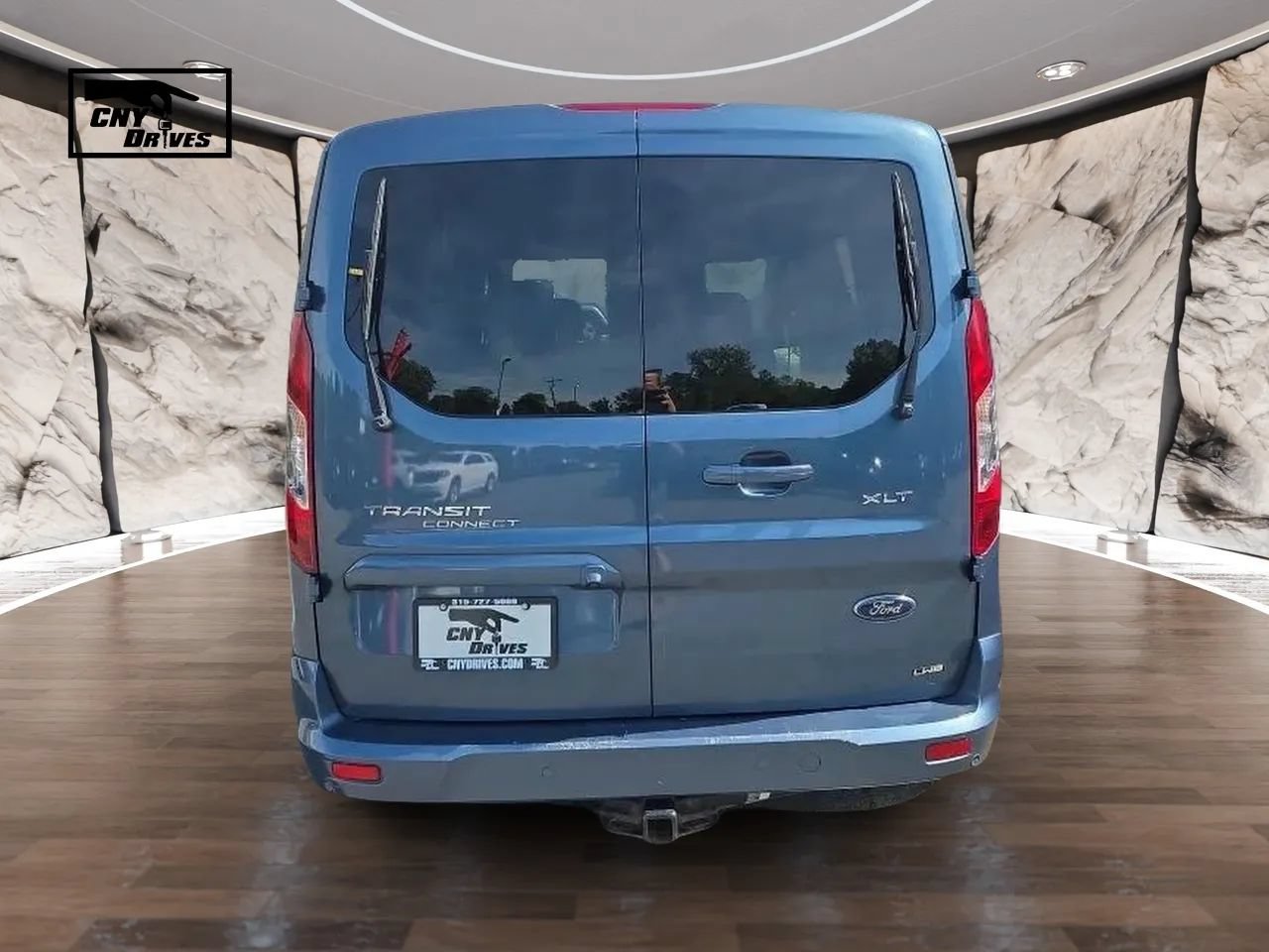 Used 2019 Ford Transit Connect XLT FWD image 6