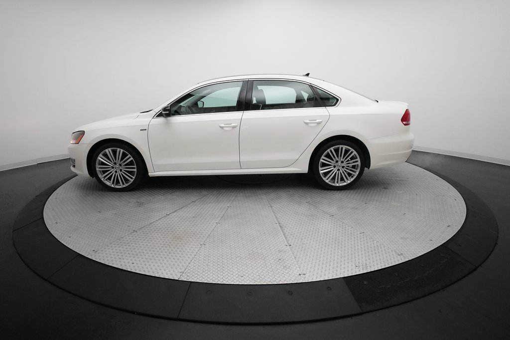 Used 2015 Volkswagen Passat 1.8T Sport image 23