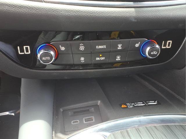 Used 2024 Buick Enclave Essence w/ Sport Touring Edition FWD image 15