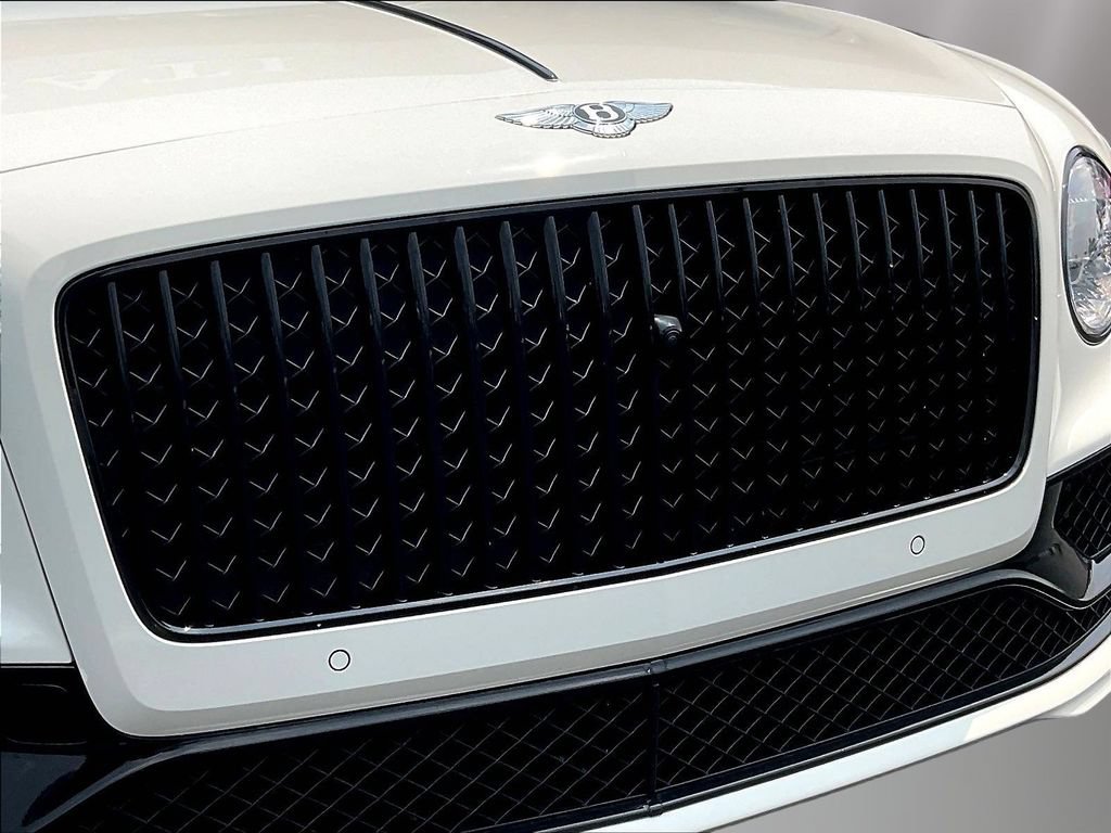 Used 2021 Bentley Flying Spur V8 AWD/4WD image 31