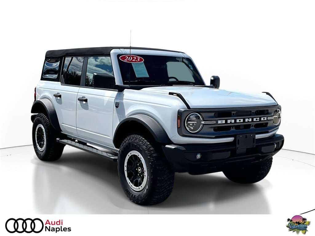 Used 2023 Ford Bronco Big Bend w/ Sasquatch Package image 1