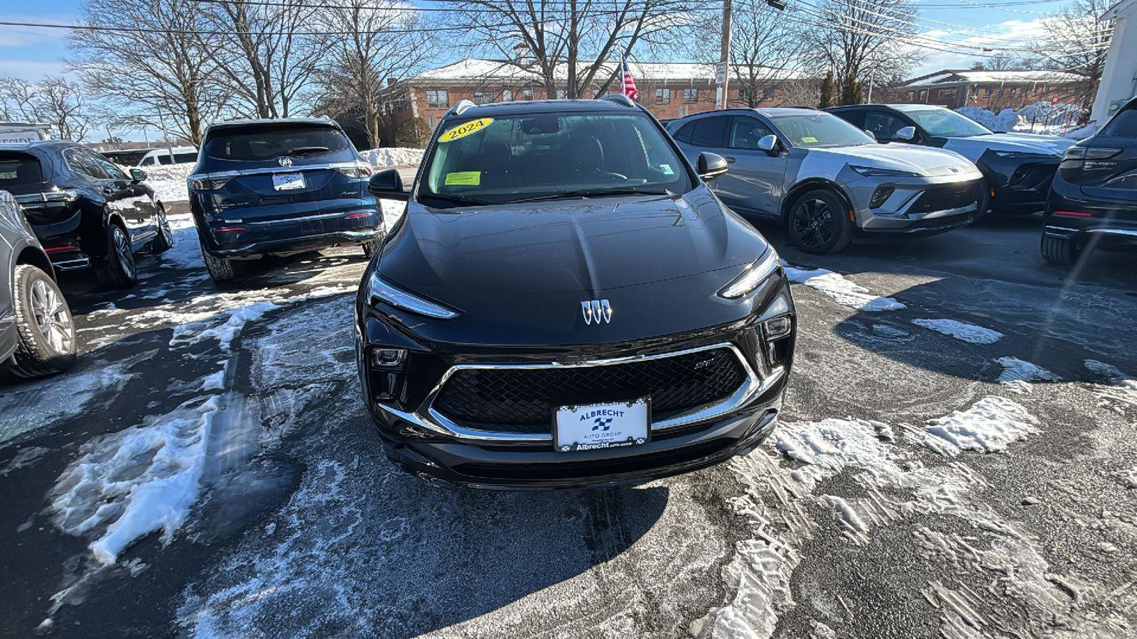 Used 2024 Buick Encore GX Sport Touring w/ Experience Buick Package video 2