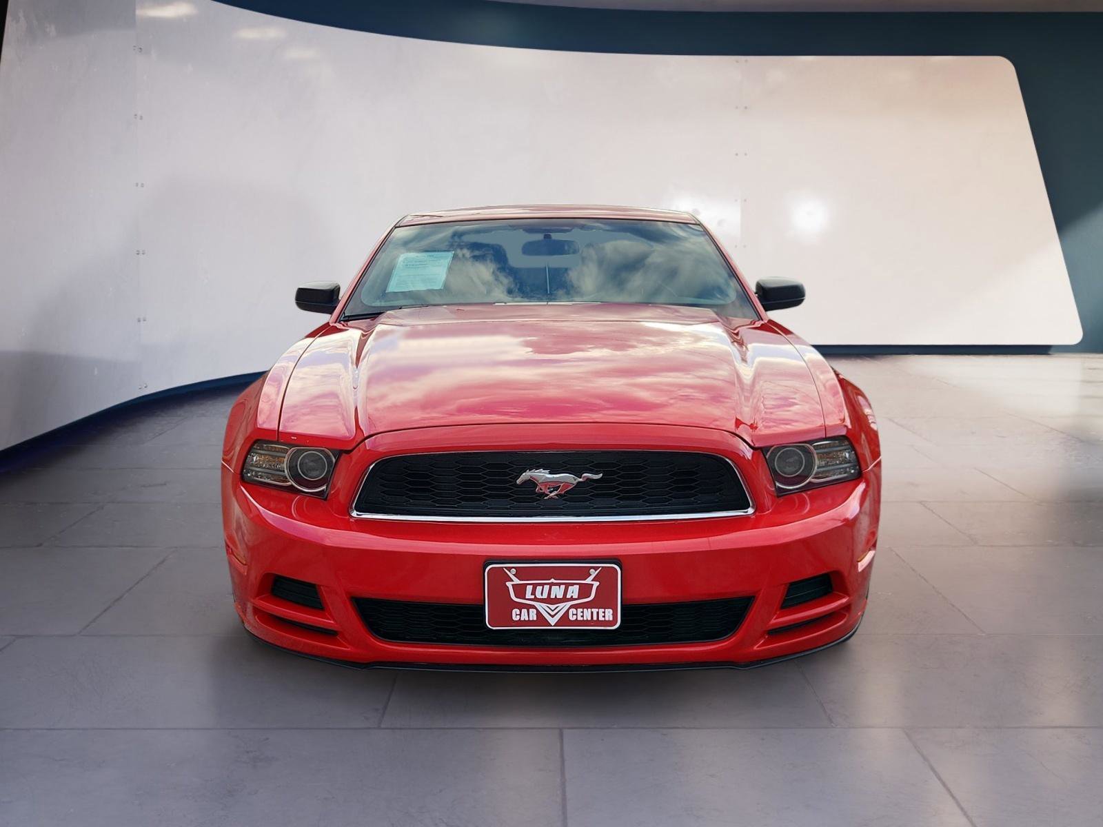 Used 2013 Ford Mustang Coupe RWD image 8