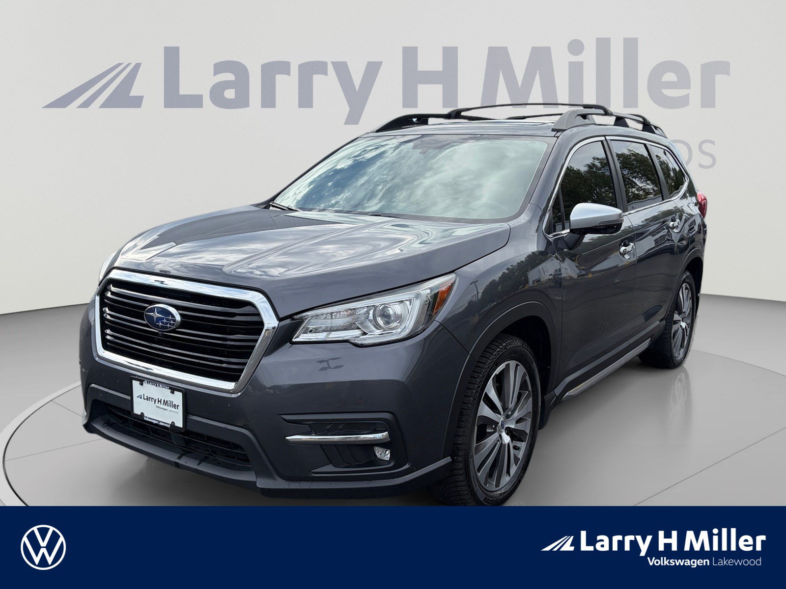 Used 2019 Subaru Ascent Touring w/ Popular Package #2 AWD/4WD image 1