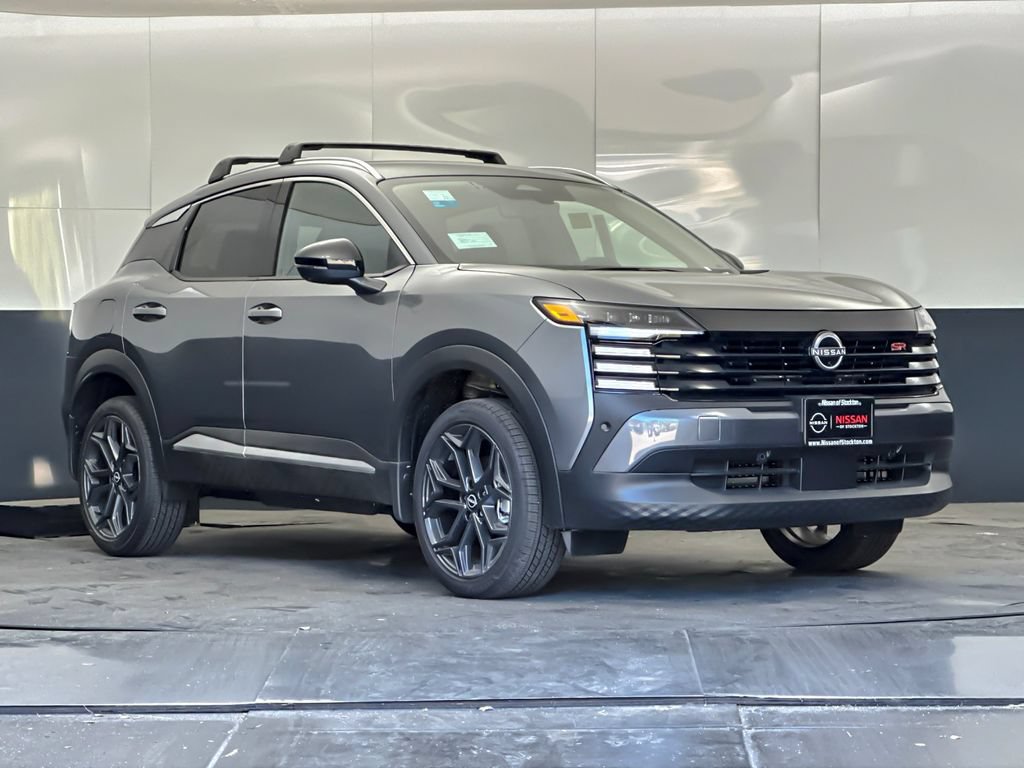New 2026 Nissan Kicks SR w/ Illumination Package