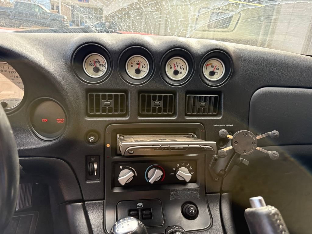 Used 1999 Dodge Viper RT/10 image 19