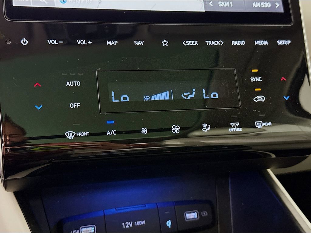 Certified 2022 Hyundai Tucson Limited AWD/4WD image 10