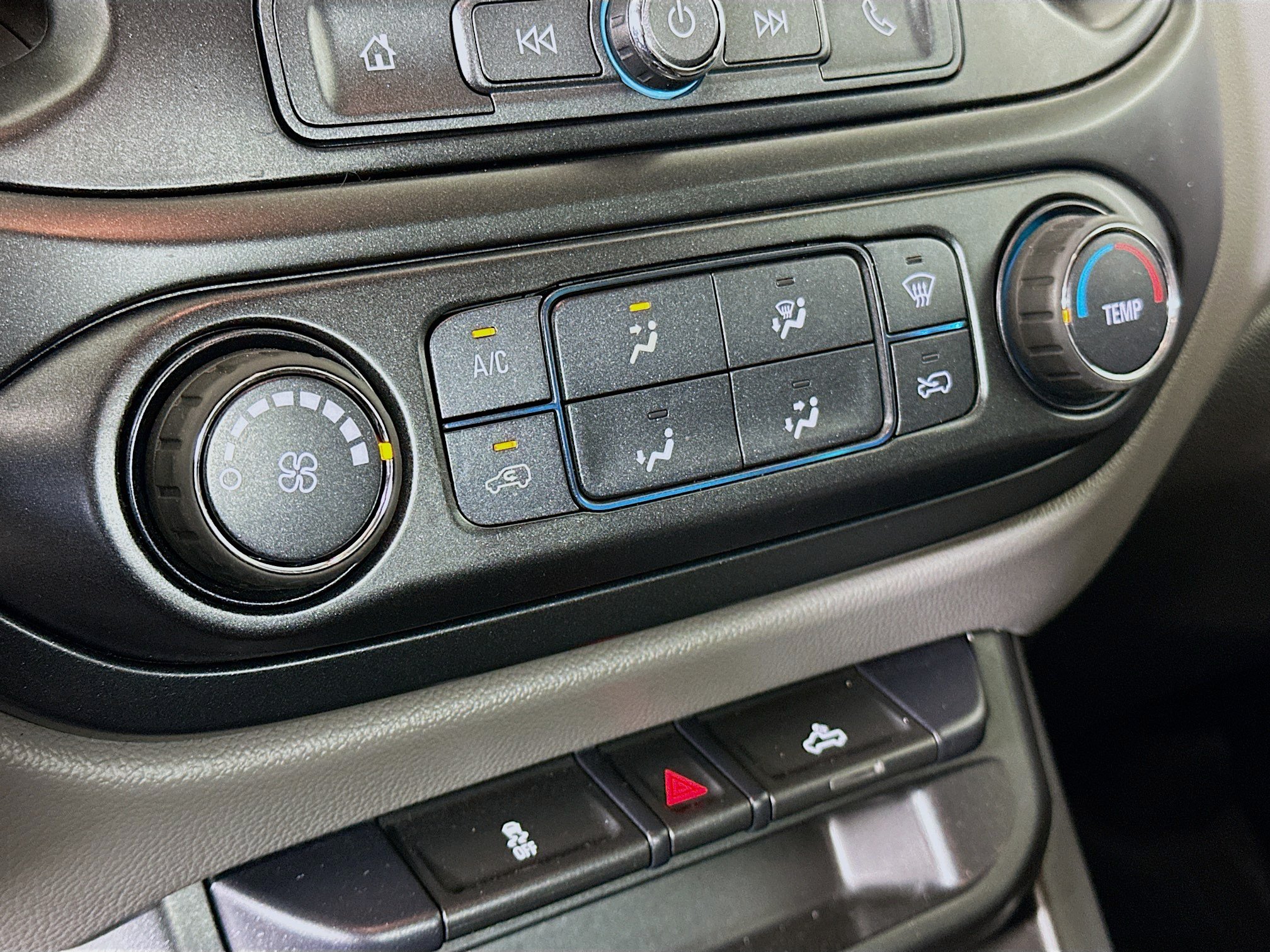 Used 2019 Chevrolet Colorado W/T w/ Custom Special Edition RWD image 22