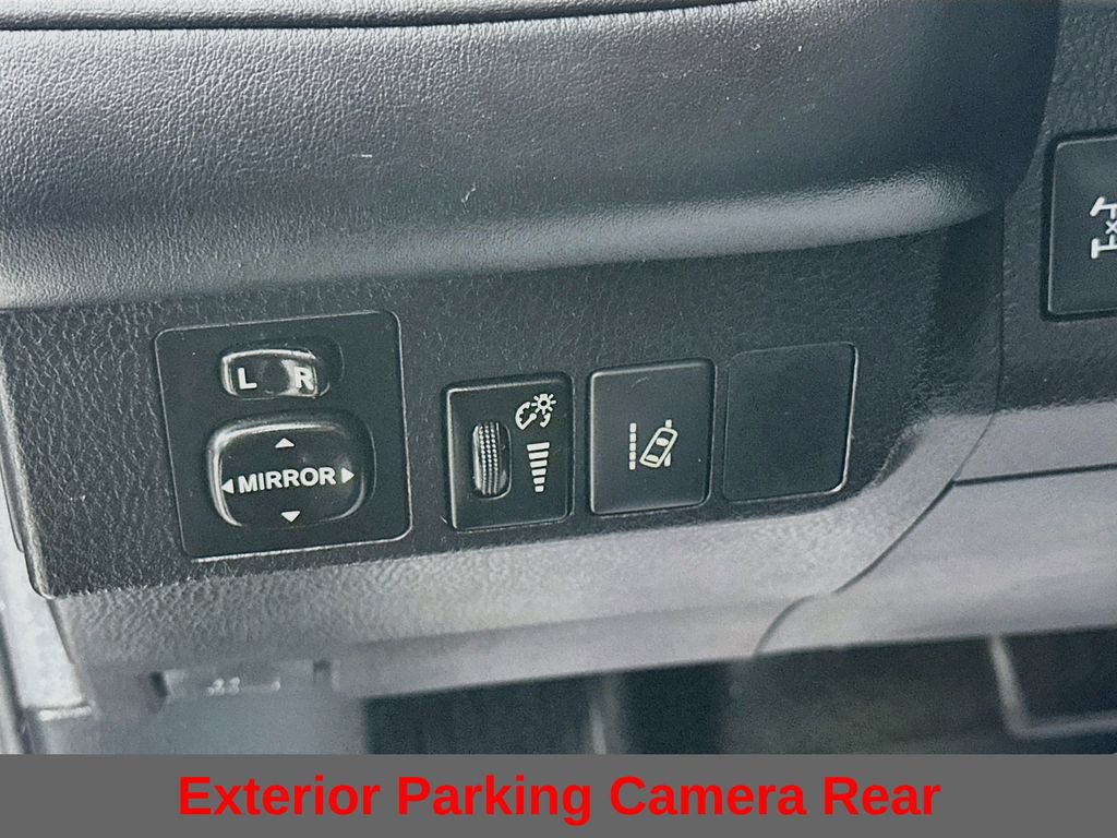 Used 2016 Toyota RAV4 Limited AWD/4WD image 16