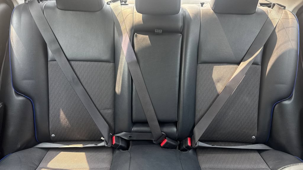 Used 2017 Toyota Corolla SE FWD image 21