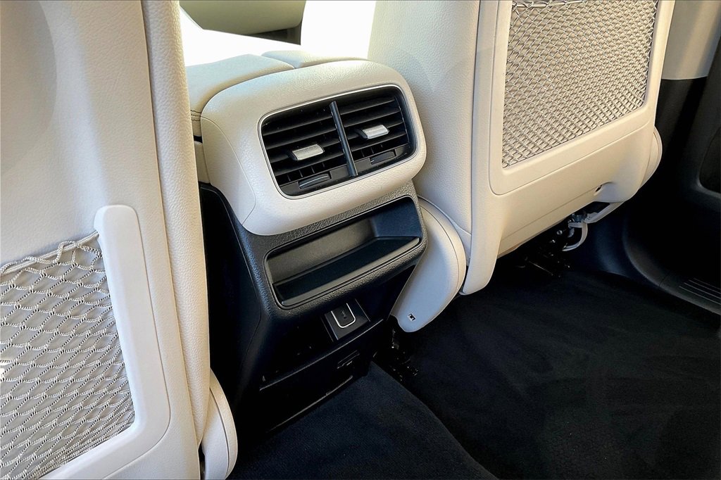 Used 2022 Mercedes-Benz GLE 350 4MATIC image 10