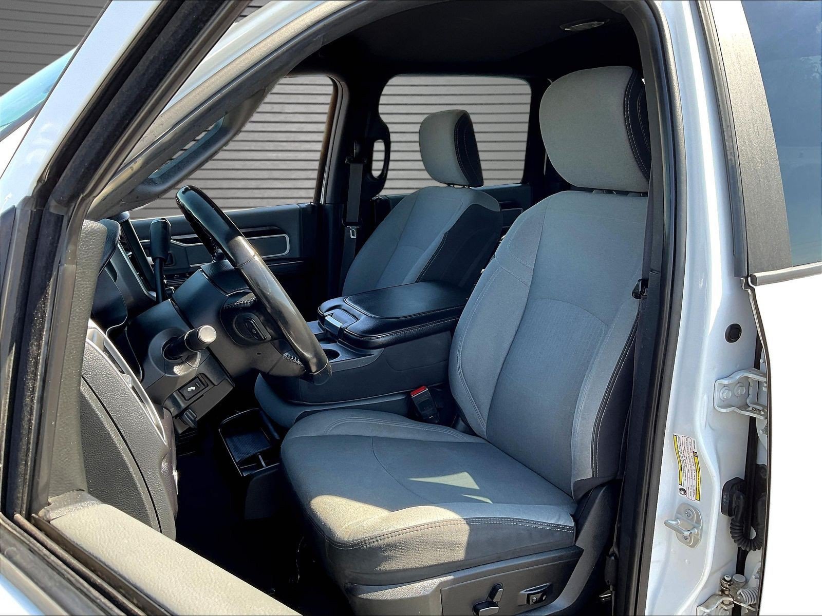 Used 2021 RAM 2500 Big Horn w/ Level 1 Equipment Group AWD/4WD image 20