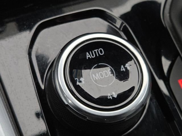 Used 2024 Chevrolet Colorado Trail Boss w/ Advanced Trailering Package image 7