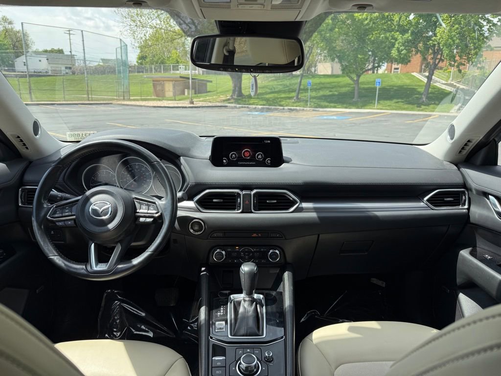 Used 2018 MAZDA CX-5 Touring w/ Preferred Equipment Package AWD/4WD image 12