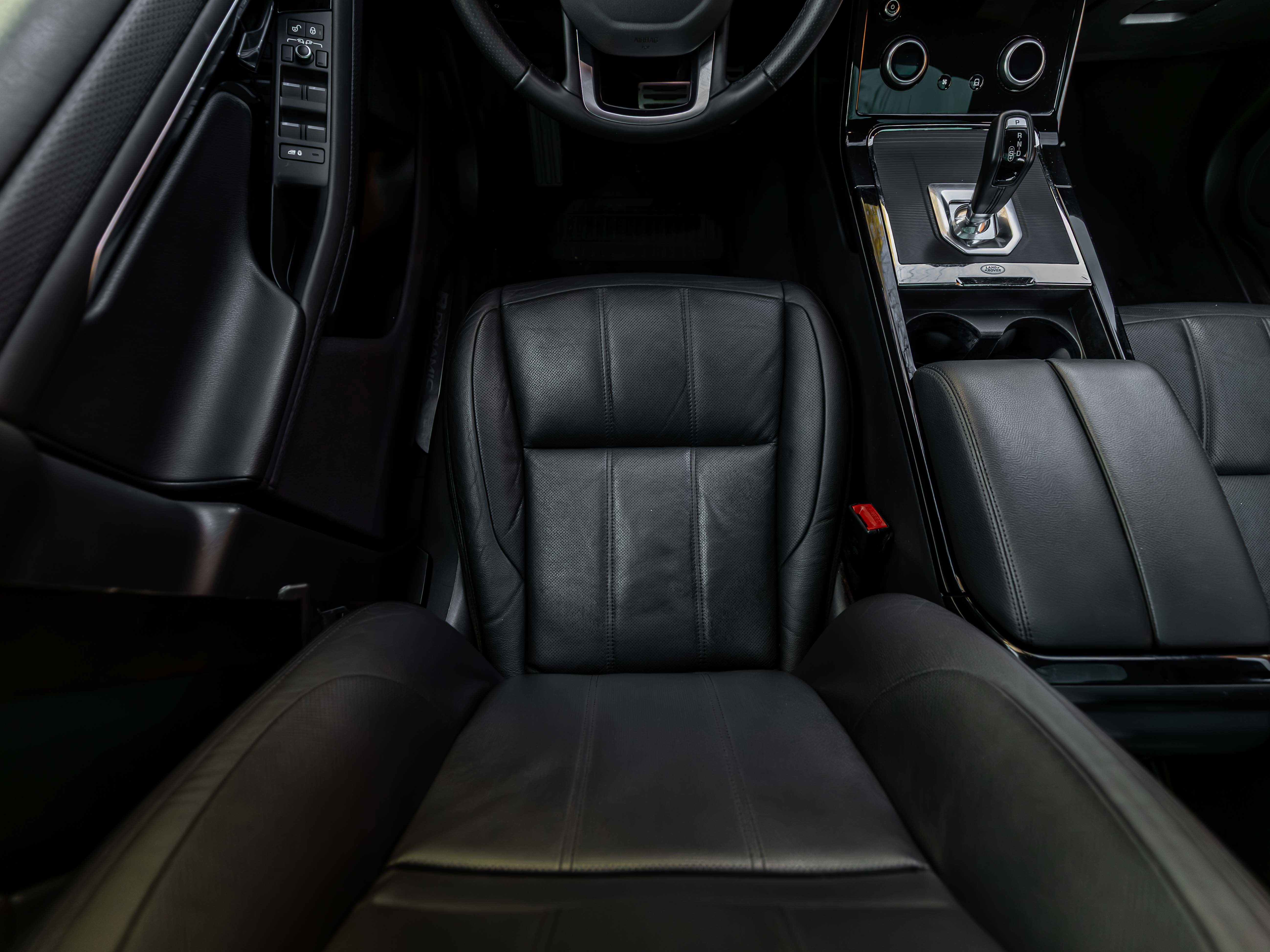 Used 2020 Land Rover Range Rover Evoque R-Dynamic S AWD/4WD image 60