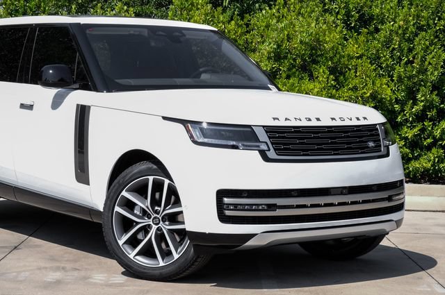New 2027 Land Rover Range Rover Long Wheelbase SE AWD/4WD image 9
