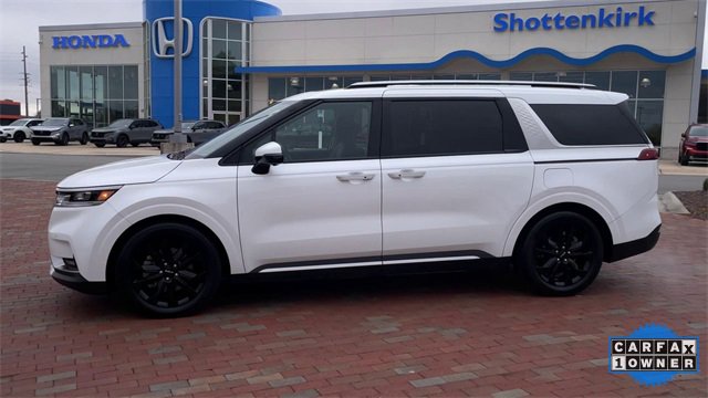 Used 2023 Kia Carnival SX Prestige image 6