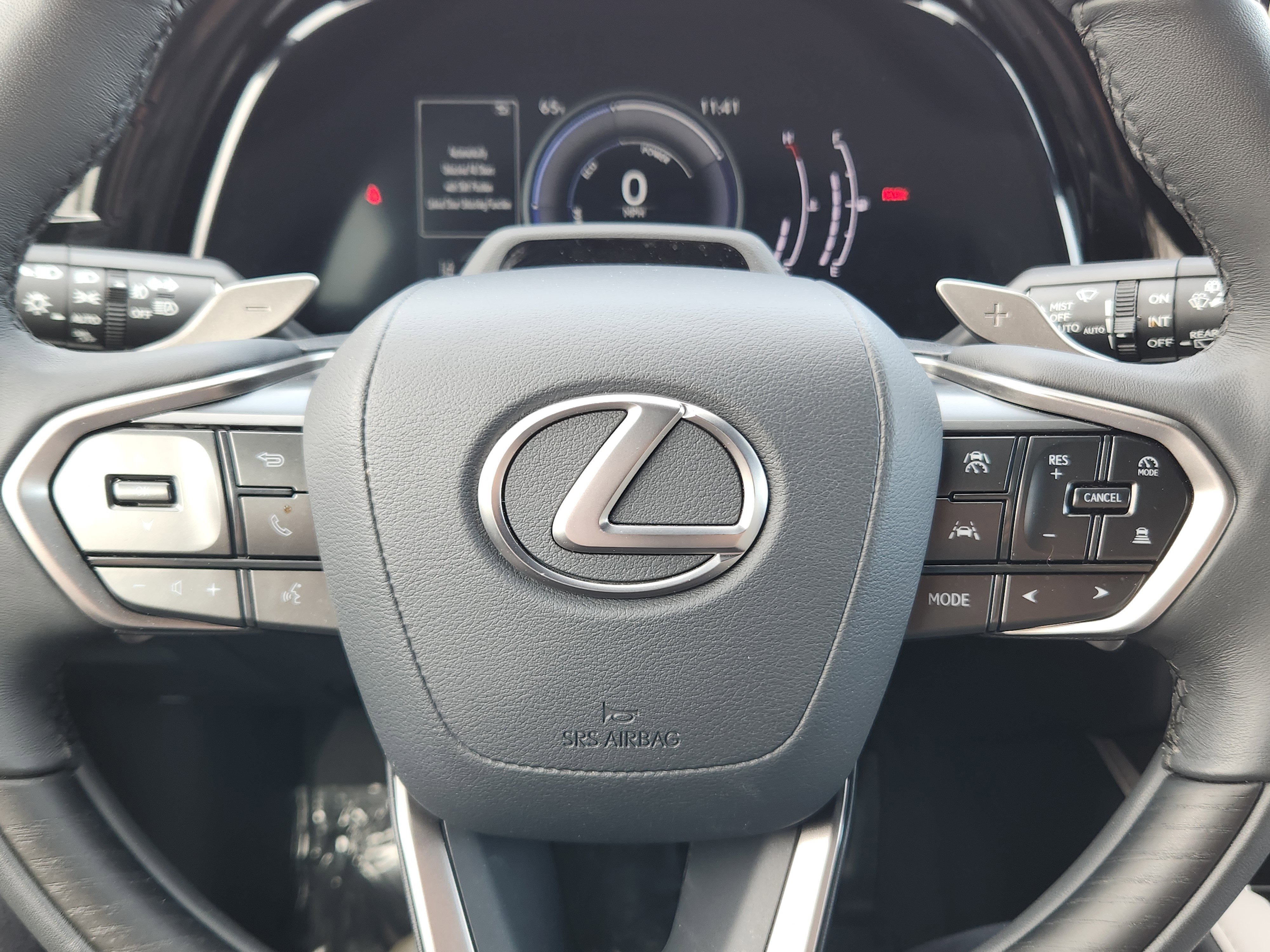 Used 2023 Lexus RX 350h w/ Cold Area Package image 7