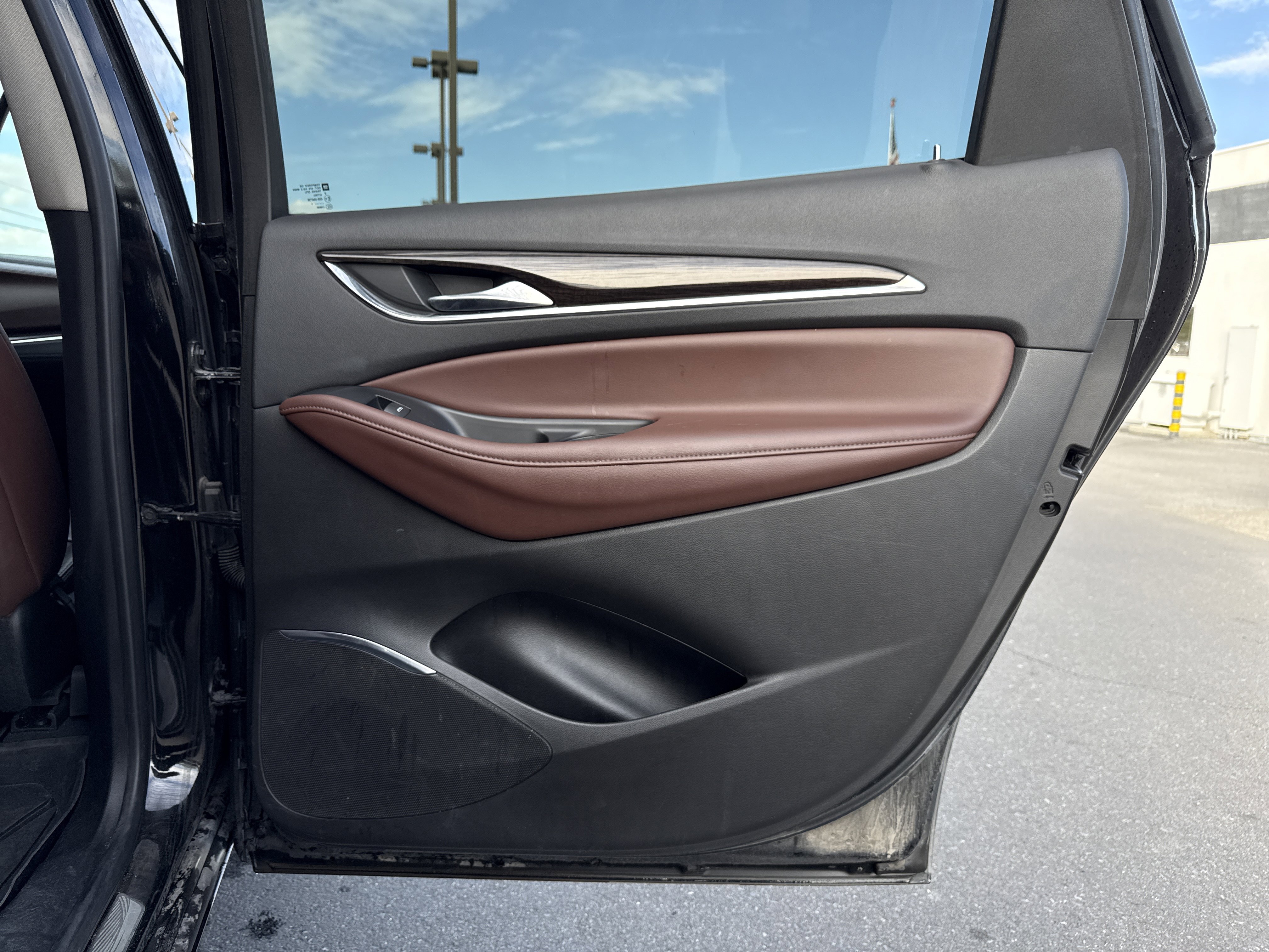 Used 2021 Buick Enclave Avenir w/ Avenir Technology Package image 42