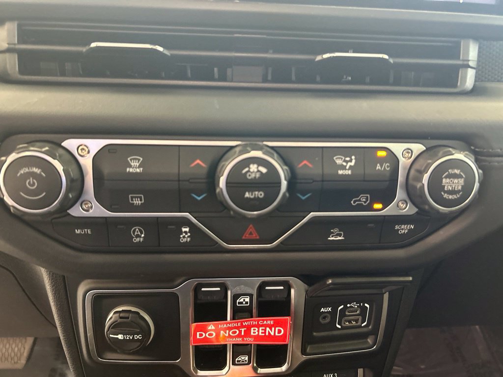 Used 2026 Jeep Wrangler Unlimited Rubicon AWD/4WD image 50