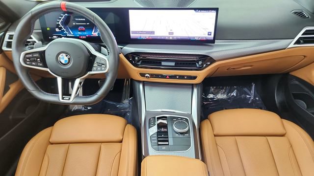 Used 2025 BMW M440i Coupe image 32