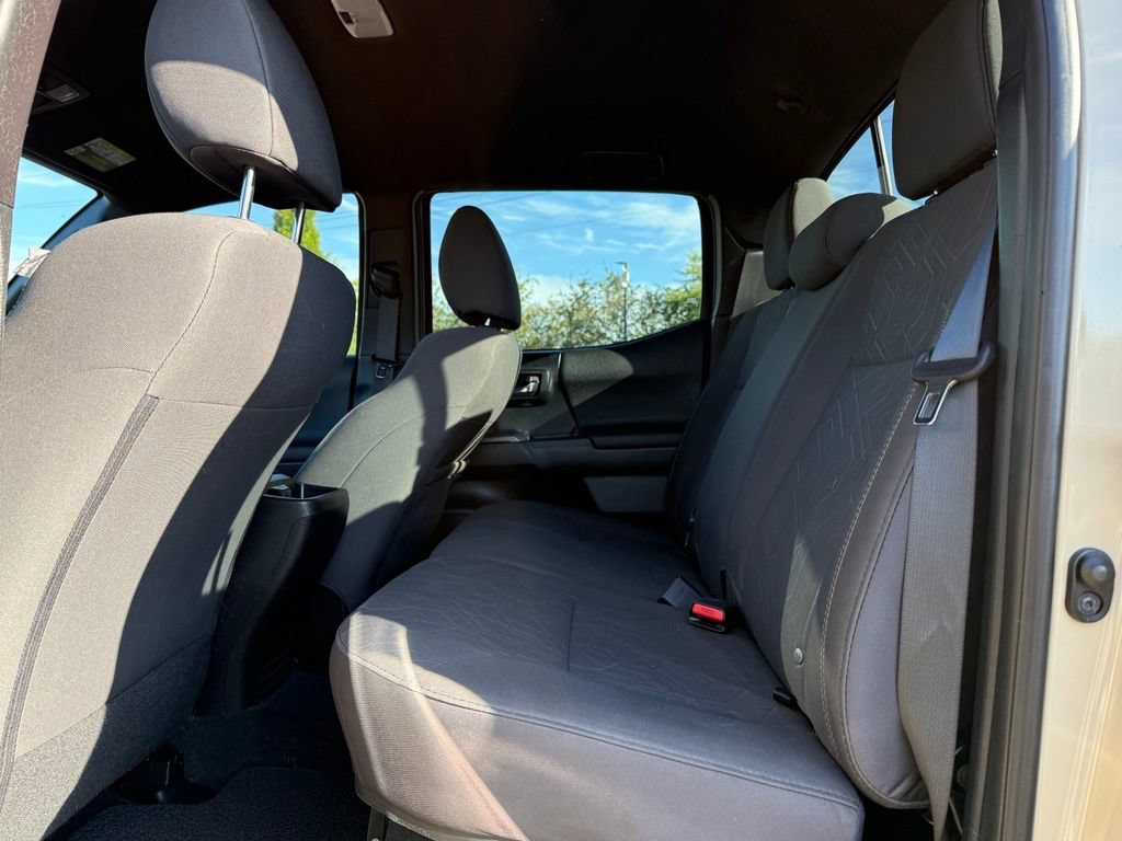 Used 2016 Toyota Tacoma TRD Sport w/ Towing Package RWD image 15