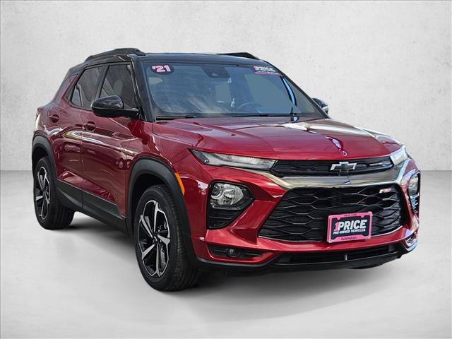 Used 2021 Chevrolet TrailBlazer RS w/ Technology Package FWD image 3