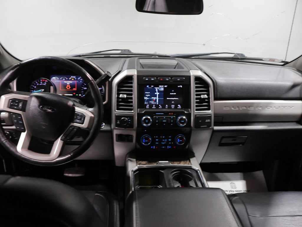 Used 2018 Ford F250 Lariat w/ Lariat Ultimate Package AWD/4WD image 16