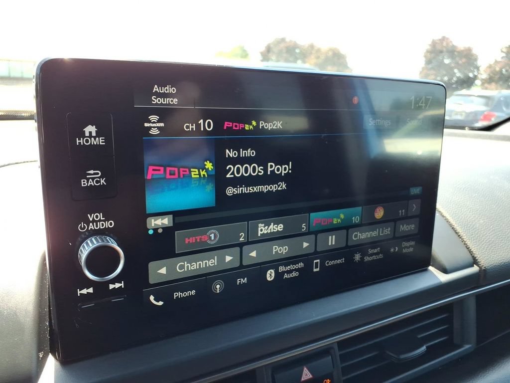 Used 2023 Honda Pilot TrailSport image 15
