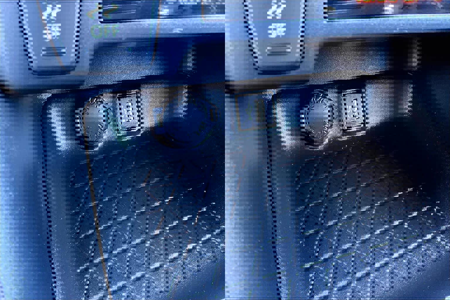 Used 2023 Toyota RAV4 LE image 33