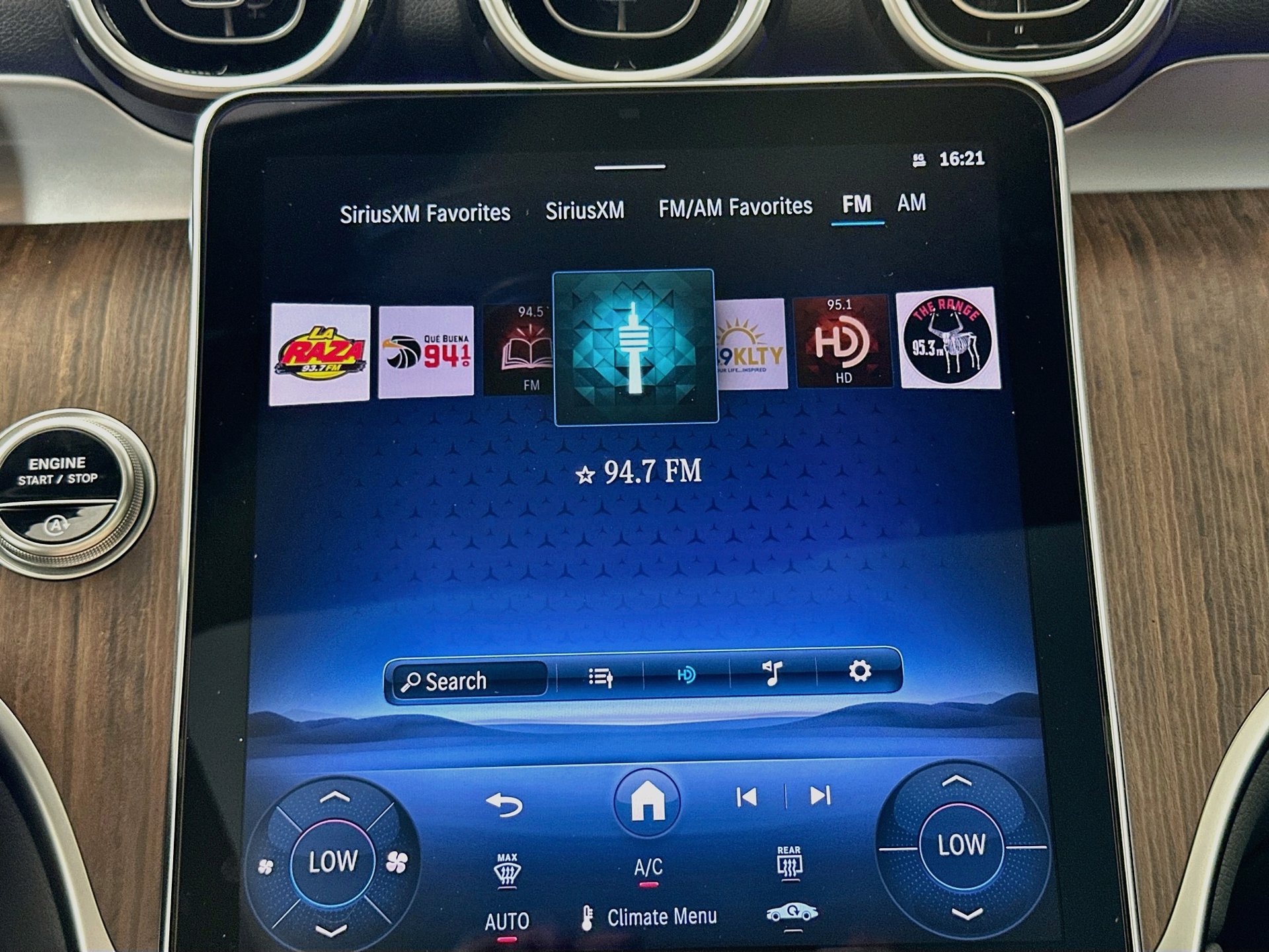 New 2027 Mercedes-Benz GLC 300 image 16