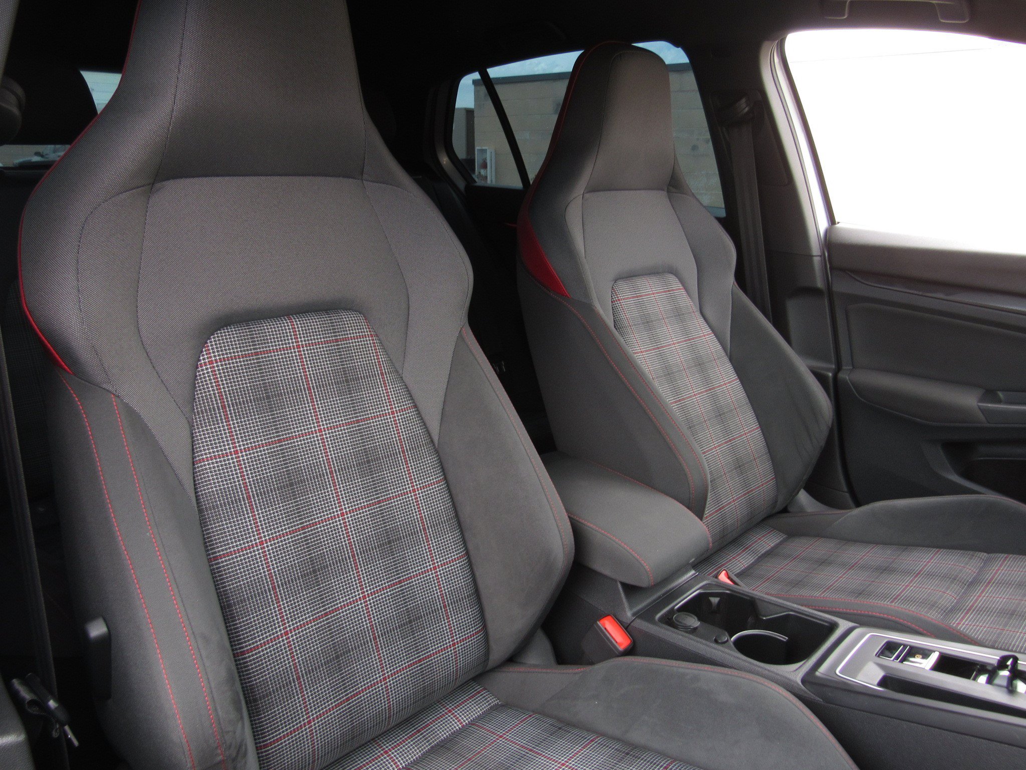 Used 2022 Volkswagen GTI S FWD image 10