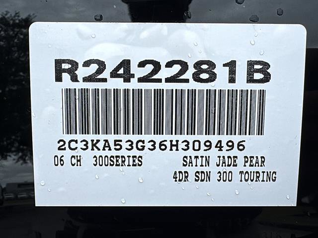 Used 2006 Chrysler 300 Touring RWD image 28