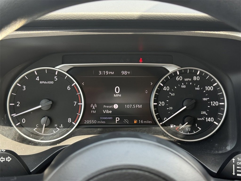 Used 2024 Nissan Rogue SV image 28