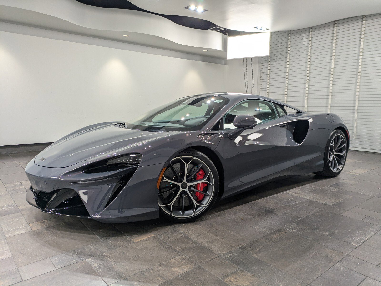 New 2025 McLaren Artura