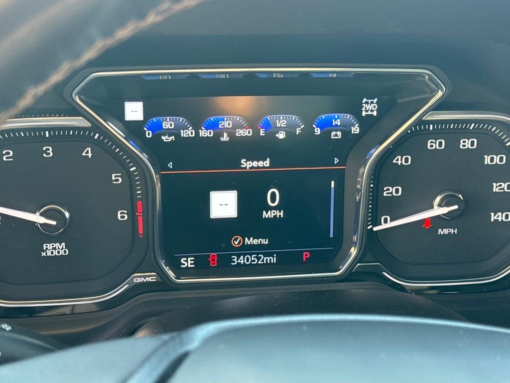 Used 2021 GMC Yukon AT4 w/ AT4 Premium Package image 24