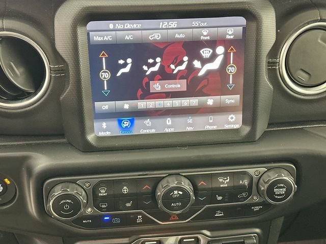 Used 2022 Jeep Wrangler Unlimited Sahara w/ Cold Weather Group image 14