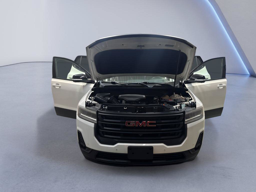 Used 2022 GMC Acadia AT4 w/ Technology Package AWD/4WD image 10