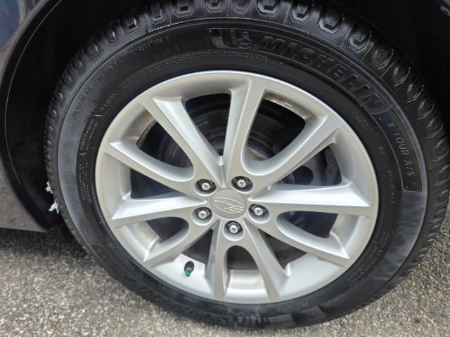 Used 2013 Subaru Impreza 2.0i Premium AWD/4WD image 10