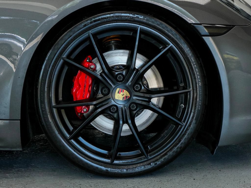 Used 2018 Porsche 718 Cayman RWD image 10