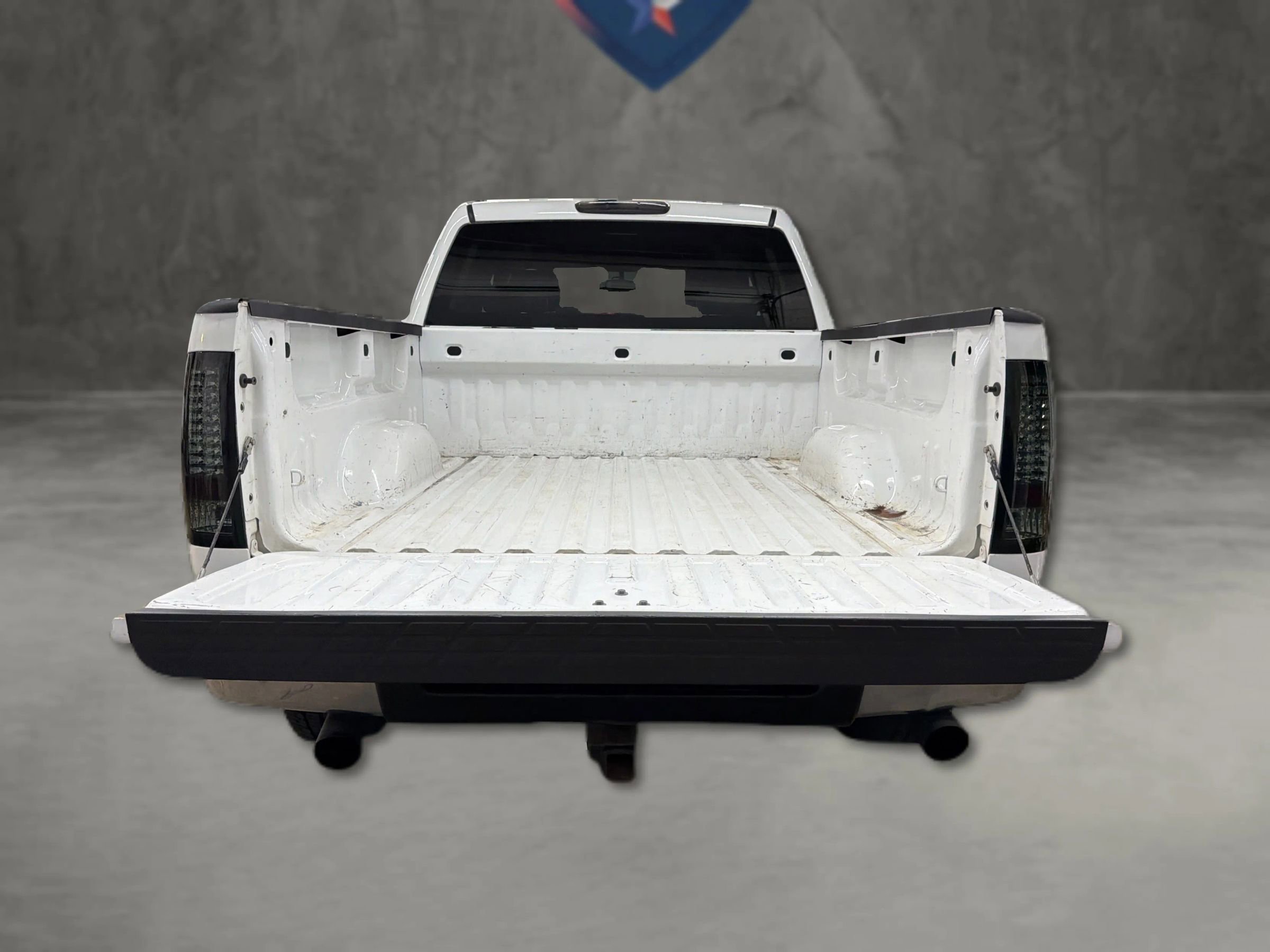 Used 2010 GMC Sierra 1500 SLE w/ Power Pack Plus RWD image 10